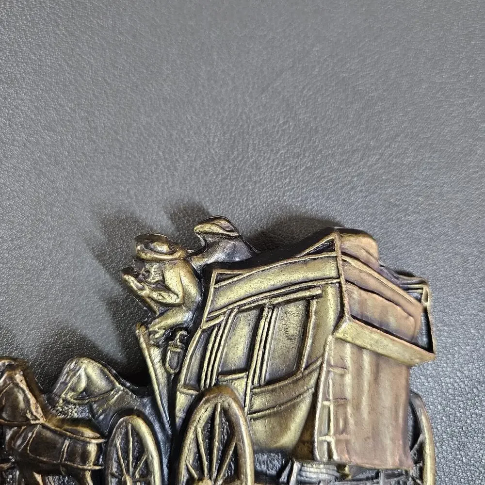 Vtg Stagecoach Western Belt Buckle Yellowstone Cowboy Rugged 3D Yeehaw